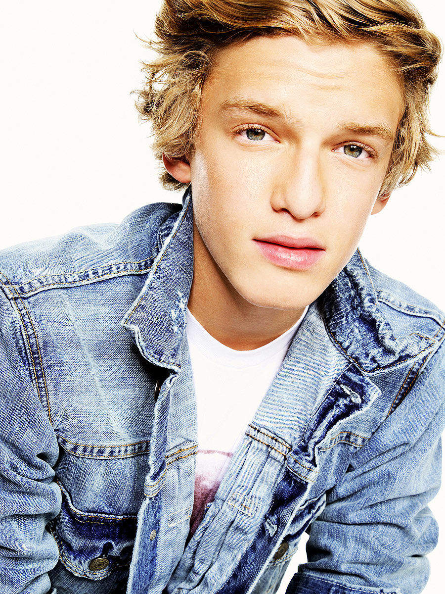 Barbizon Contest Offers Singer Cody Simpson as Your Valentine