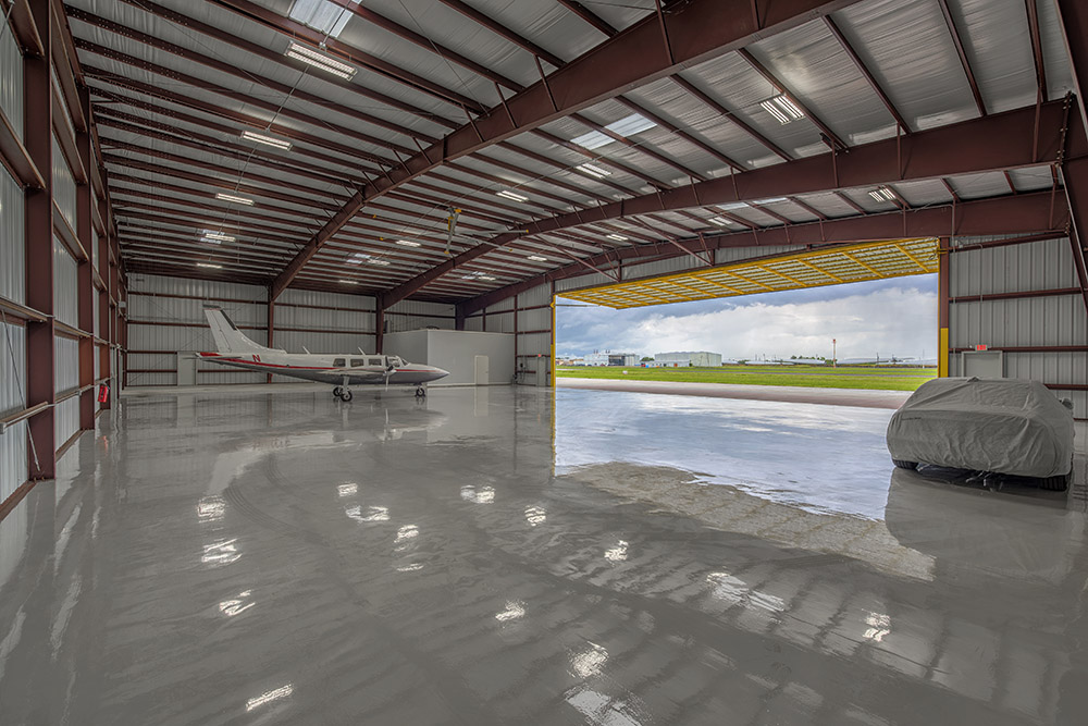Houston Southwest Airport Completes New Hangar Space