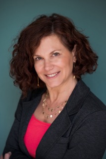 Woodbury Graphic Design Professor Cate Roman Named Graphic Design USA ‘Educator to Watch' in 2017