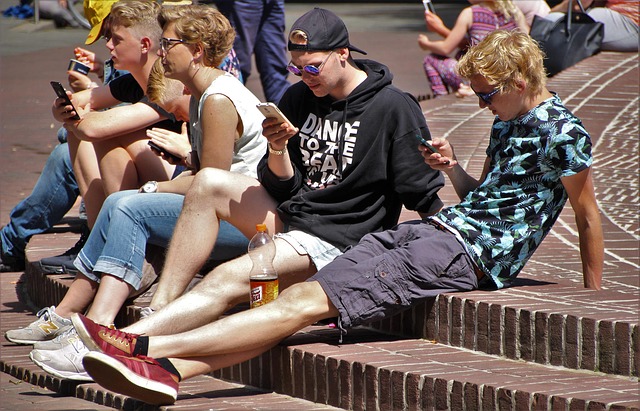 Freelance Writer Kimberly Blaker's Blog to Help Businesses Address Declining Attention Spans