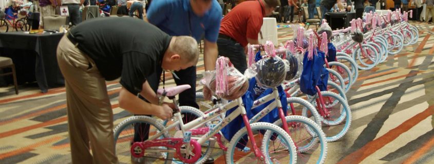 Holiday Team Building Offers Alternative to Traditional Company Gatherings