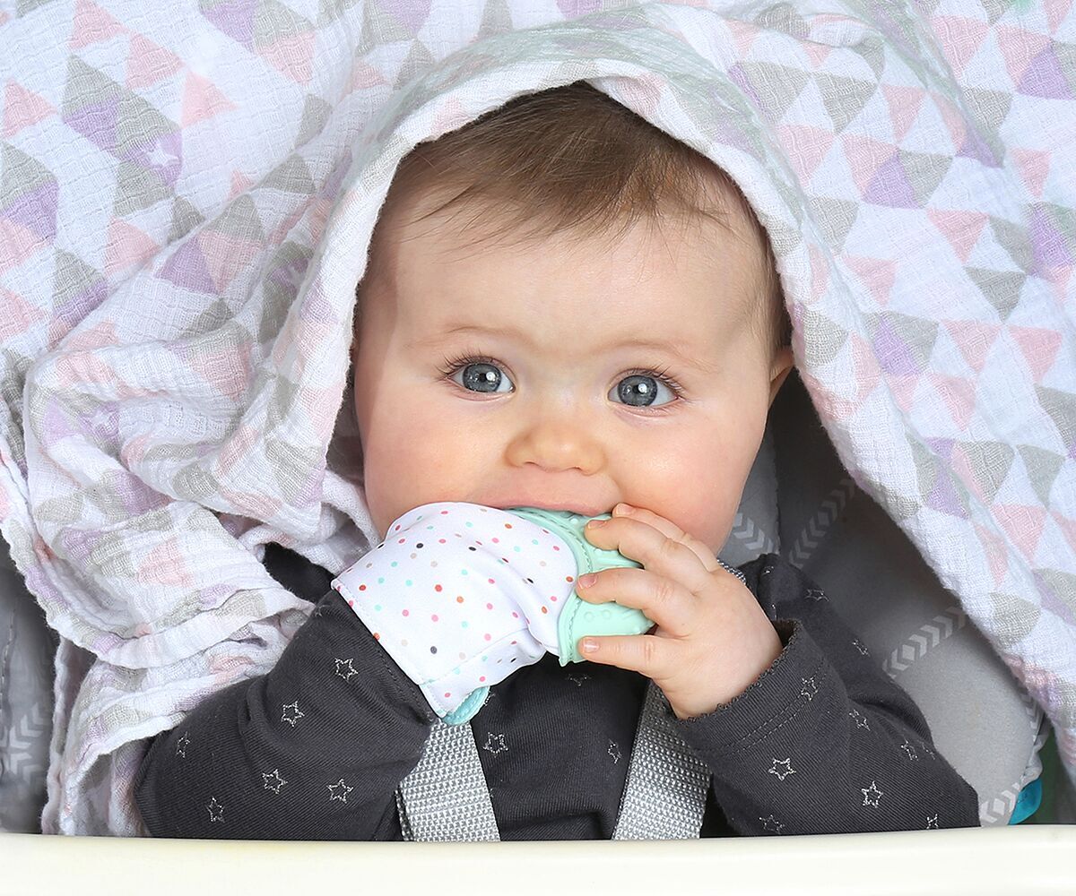 Powell’s Owls Launch New Baby Teething Mitten