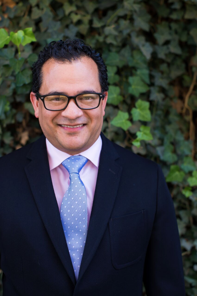 Palmdale Surgeon, Dr. Lemus-Rangel, Uses Robotic Surgical Techniques For A Faster Recovery Time