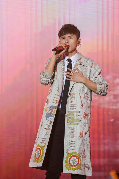 Jason Zhang’s Hit EP "FUTURE-LIVE 2" Captures The Hearts of Fans Worldwide