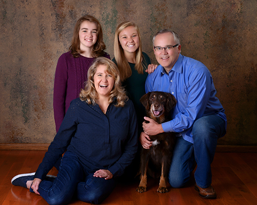 Eden Prairie Photography Studio Offers “Christmas in September” Promotion For Family Portraits