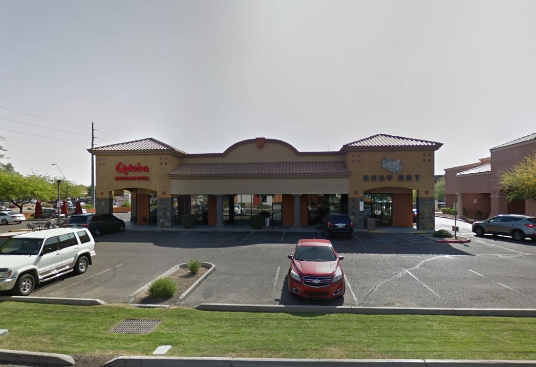 Andrew Cratsenberg with Ahwatukee Hills Plaza, LLC opens popular retail outlets in Phoenix, Arizona