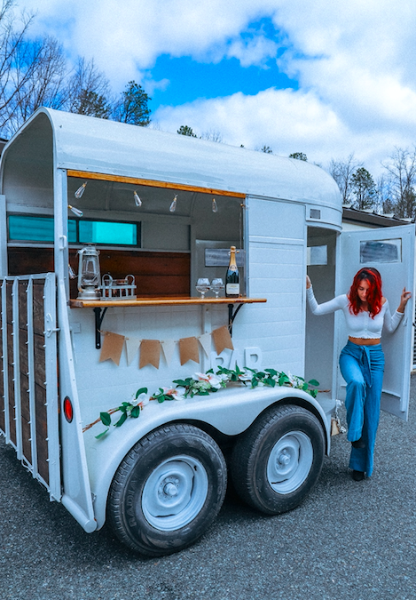 Campfire Trailers Officially Registers as a Mobile Horse Trailer Bar with ‘The Knot’