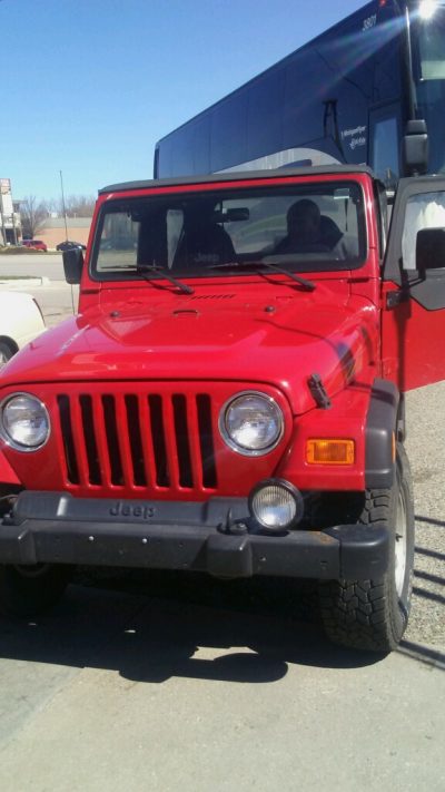 Driving Successful Lives Hands off Newly Donated Jeep to LakeRidge Village Church for Needy Family