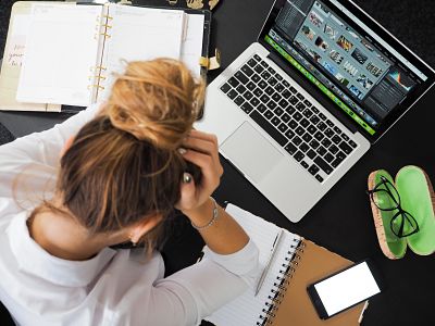 Saving the Defeated: Solving Employee Frustration through Qoreboard’s Digital Solution