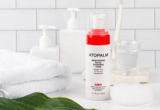ATOPALM Facial Foaming Cleanser Gets A Near-Perfect Score From Influencers For Gentle Cleansing and Hydration