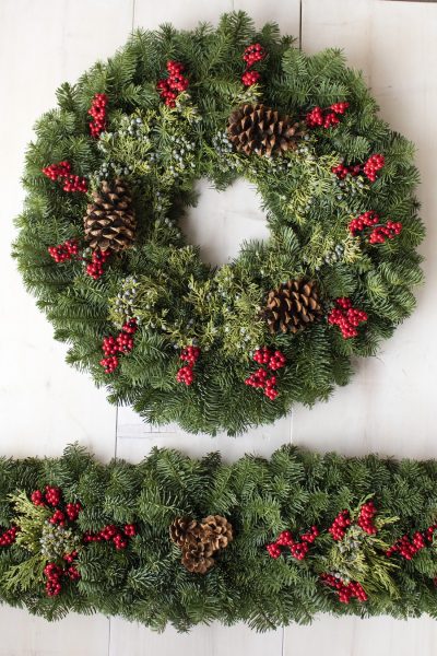 FlowerFix Offers Seasonal Flower Decorating Classes and Festive Flower Arrangements