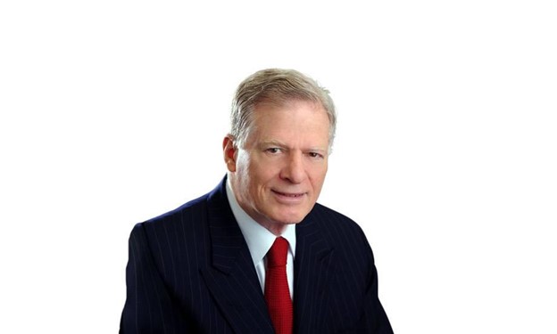 Dr. Robert Holtzman selected as Doctor of the Decade by IAOTP