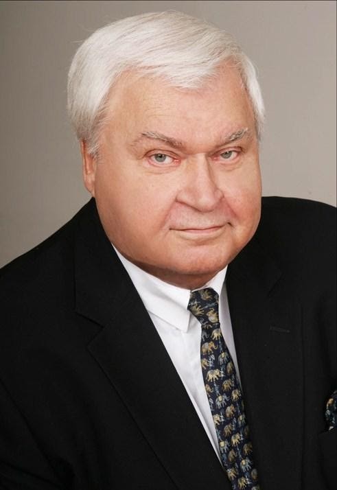 Bruce Ellig inducted into IAOTP's Hall of Fame