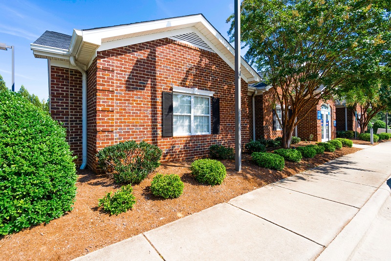 B+E brokers sale of Charlotte CaroMont Medical Group property for $2.2 million