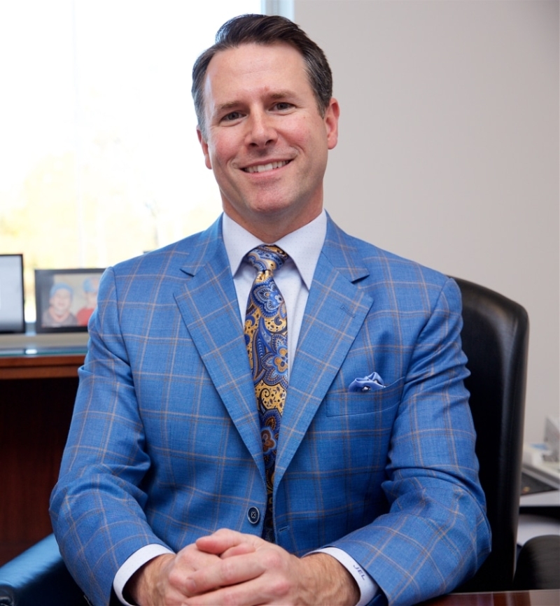 Debunking the myths about plastic surgery with Jason Leedy, a 2022 ThreeBestRated award-winning plastic surgeon in Cleveland, Ohio