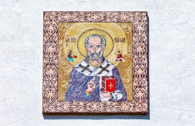 Russian Icon Collection Buys Rare Antique Icons of Museum Quality