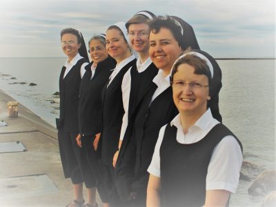 Michigan Catholic Women 20-35 Invited To ‘Discern Across the Sea (Lake Michigan)' This Fall