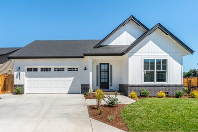Associated Designs – House Plan of the Week: Narrow Lot Farmhouse Plan Amarillo