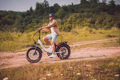 Is It Better to Order HiPEAK Electric Bikes Online or Purchasing Them from Physical Stores?