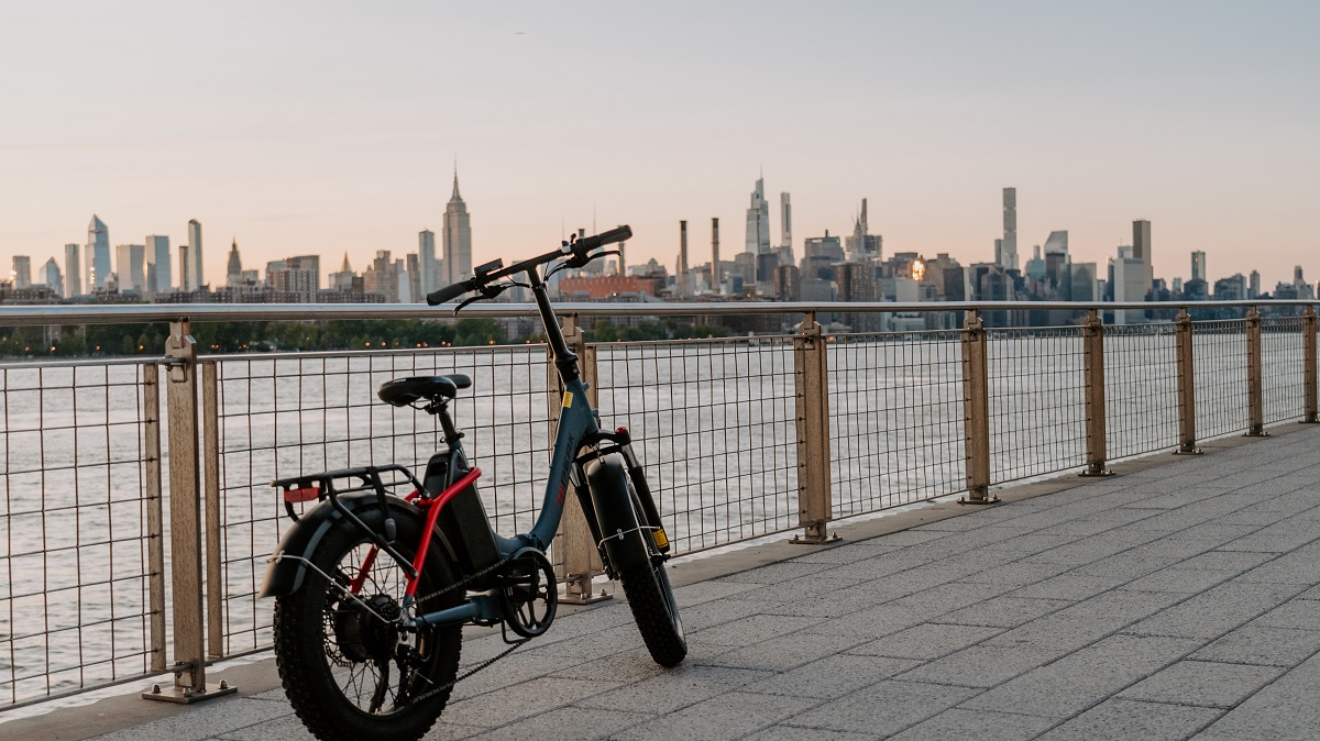 The Exhilarating Journey of HiPEAK Fans' Cycling Adventures