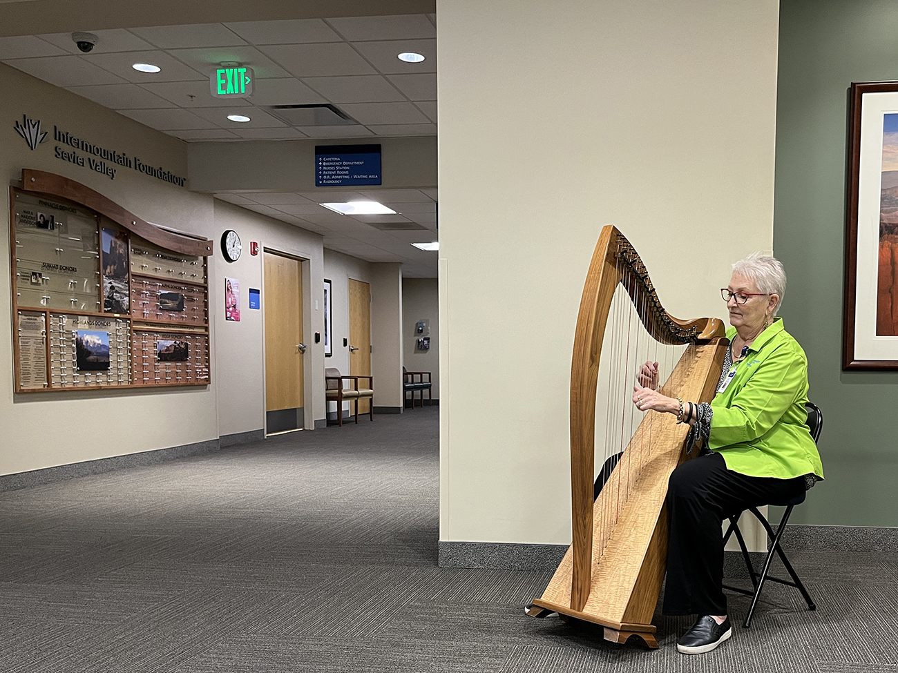 Volunteer Harpist Serves Patients and Caregivers at Intermountain Sevier Valley Hospital