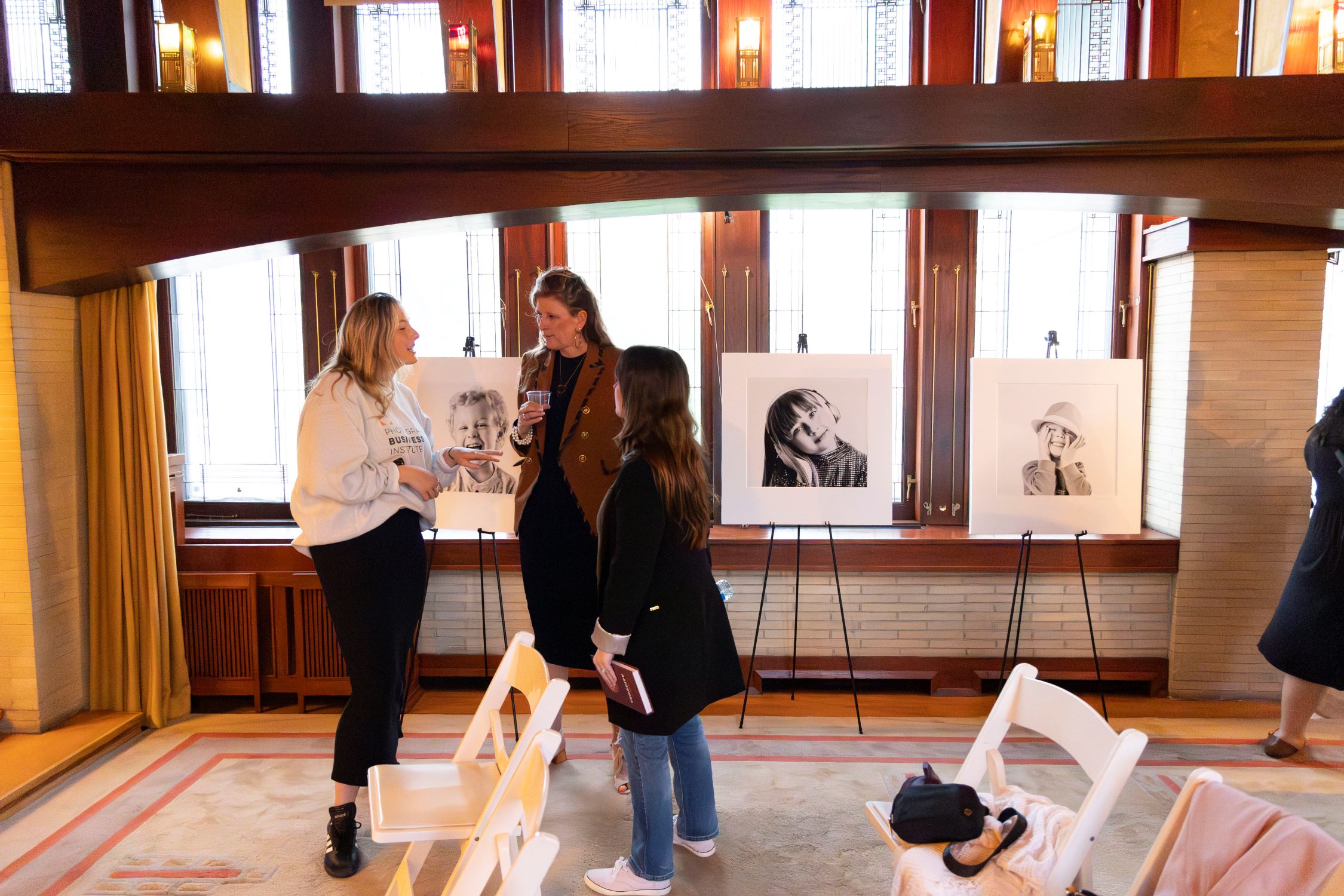 Photography Business Institute Hosts Art Showcase in Illinois