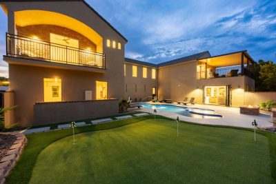 Rock Palace Offers Luxury Redefined: Dive into Opulence with Private Pool, Hot Tub, and Stunning Surroundings