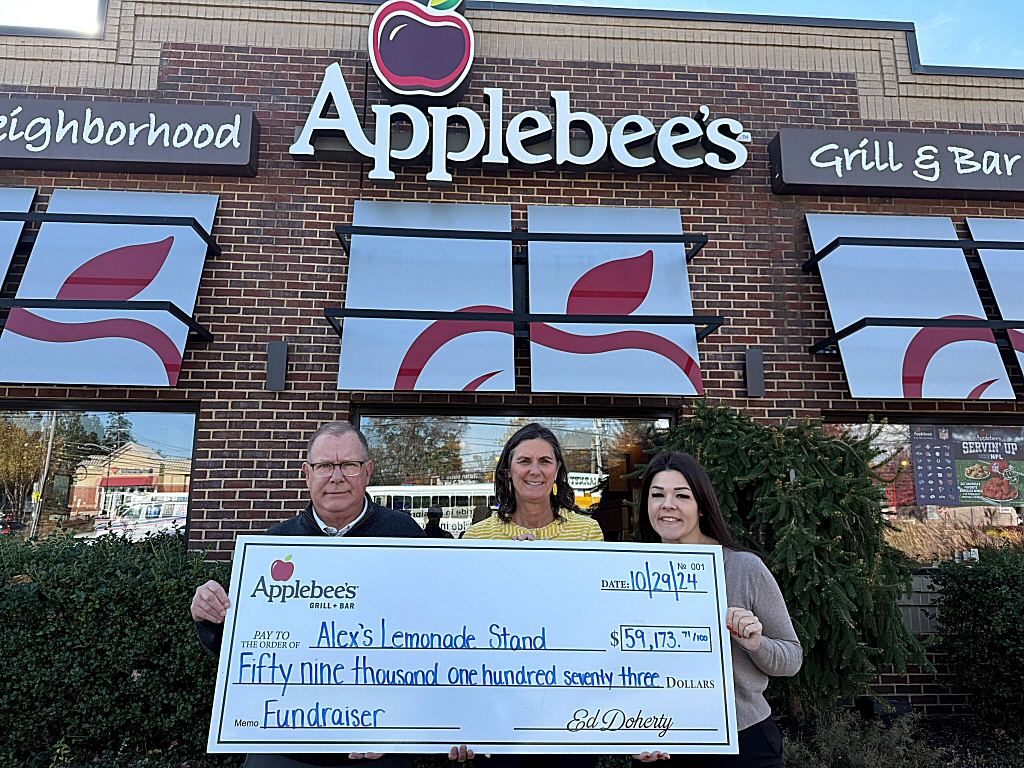 Doherty-Owned Applebee’s® Restaurants Donate Nearly $60,000 to Alex’s Lemonade Stand Foundation for Childhood Cancer
