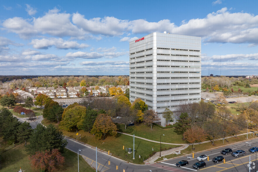 New Website Built by Right Now Marketing Group Drives Interest in Southfield Office Rentals