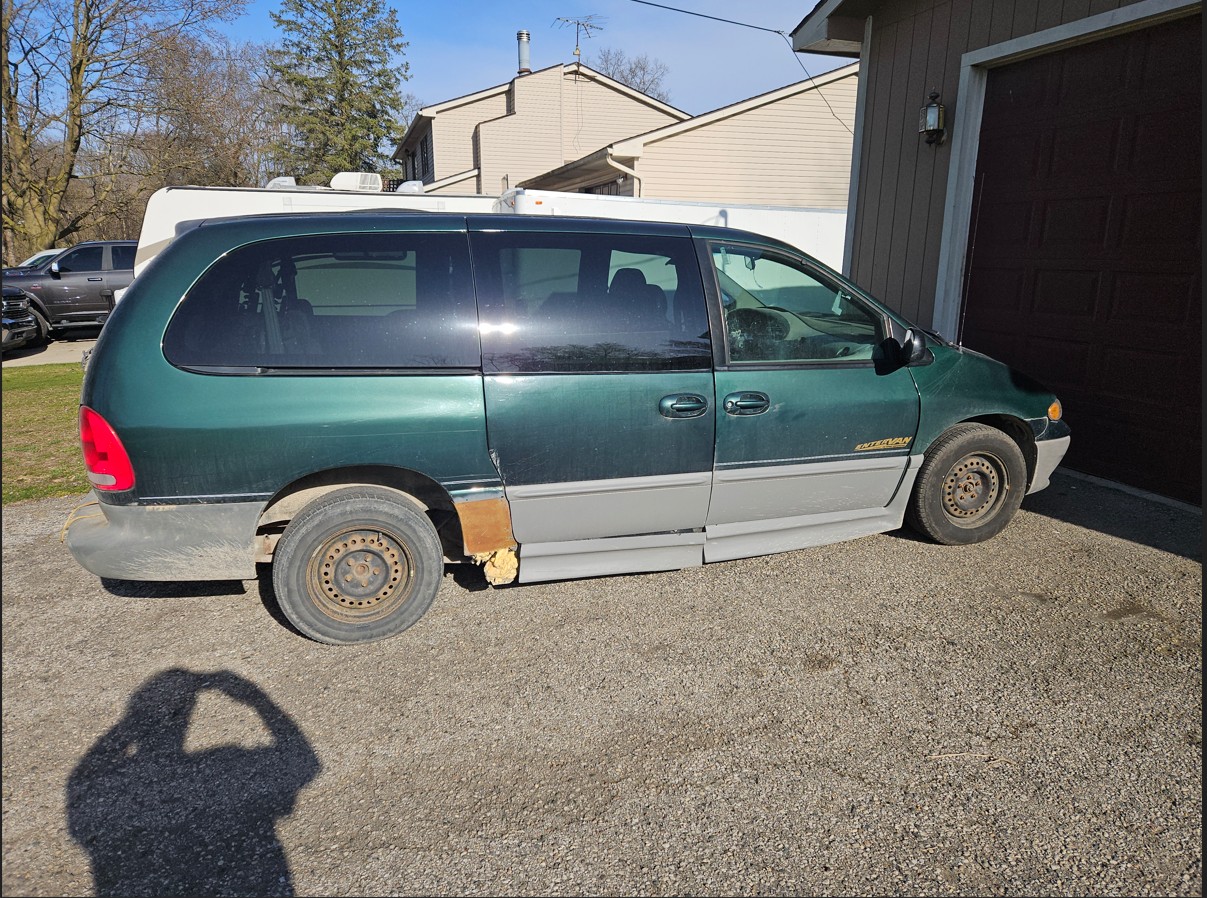 Driving Successful Lives Seeks Donated Wheelchair-Accessible Van for Man with Disabilities