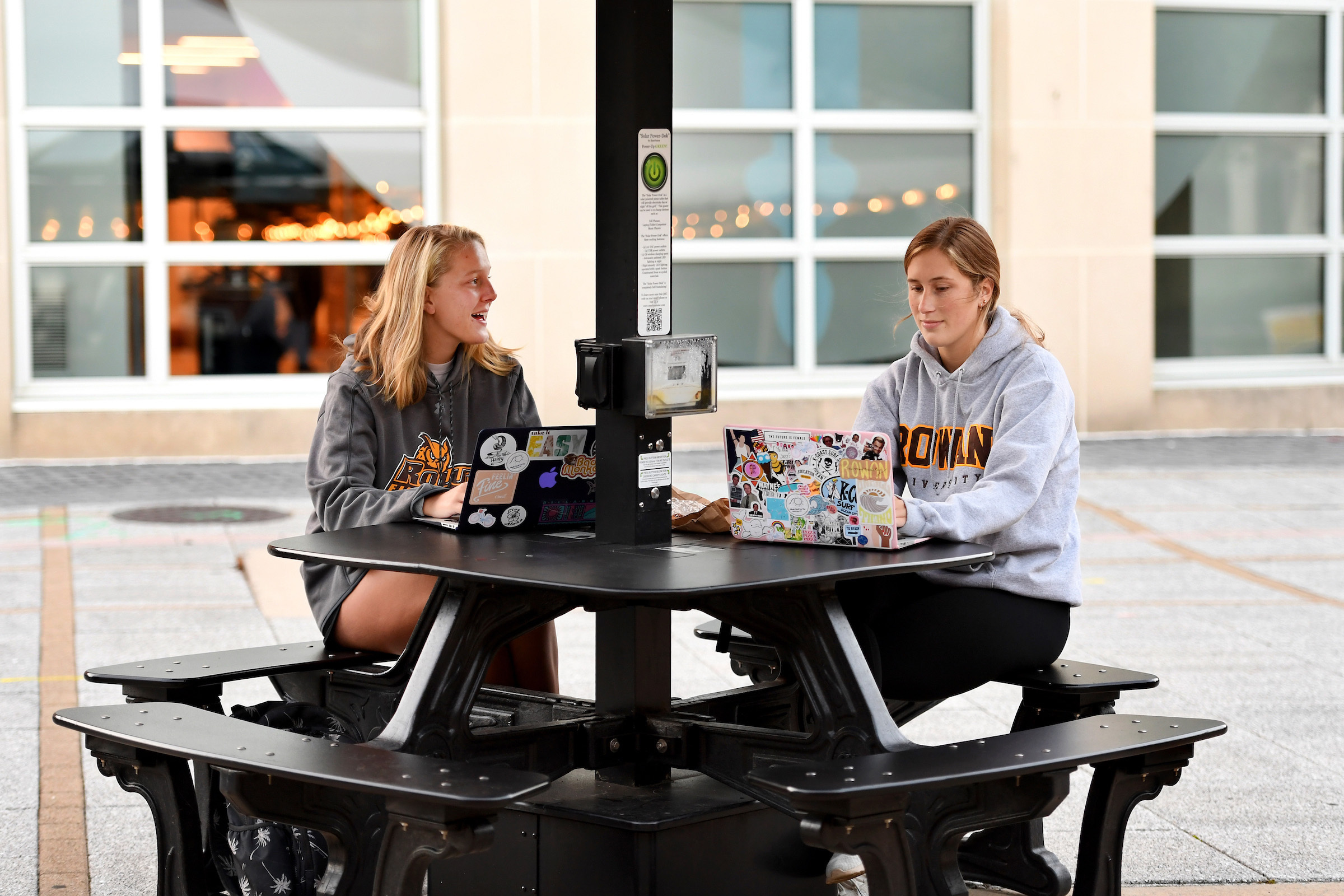 Rowan University Partners with eCampus.com to Introduce New Online Bookstore Experience