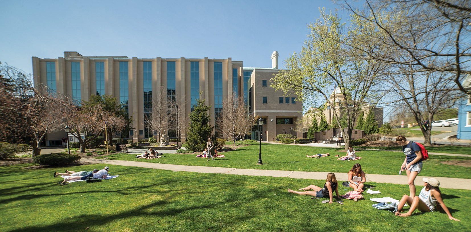 King’s College and eCampus.com Expand Partnership with Launch of Equitable Access Program